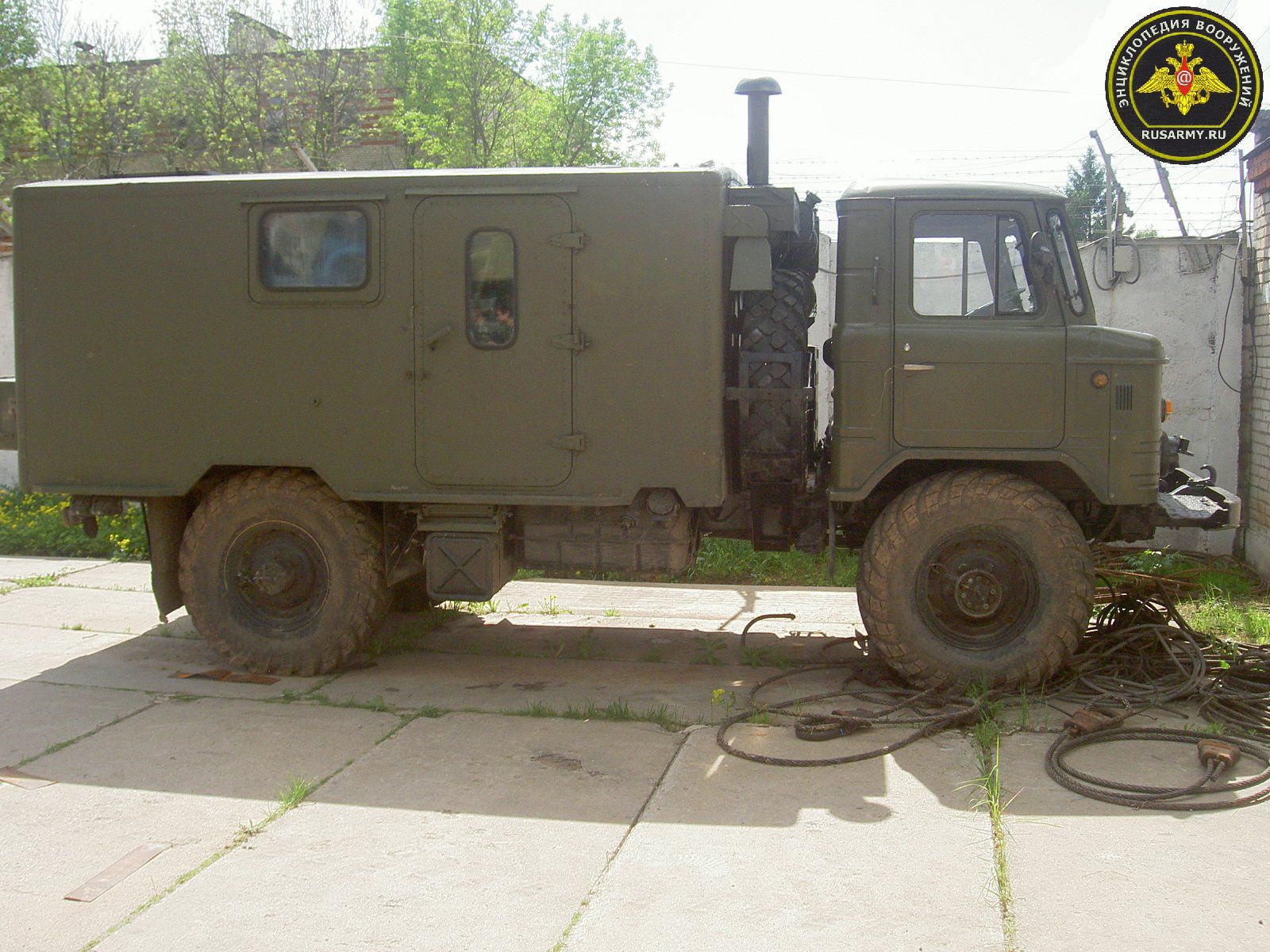 gaz66_2q.jpg