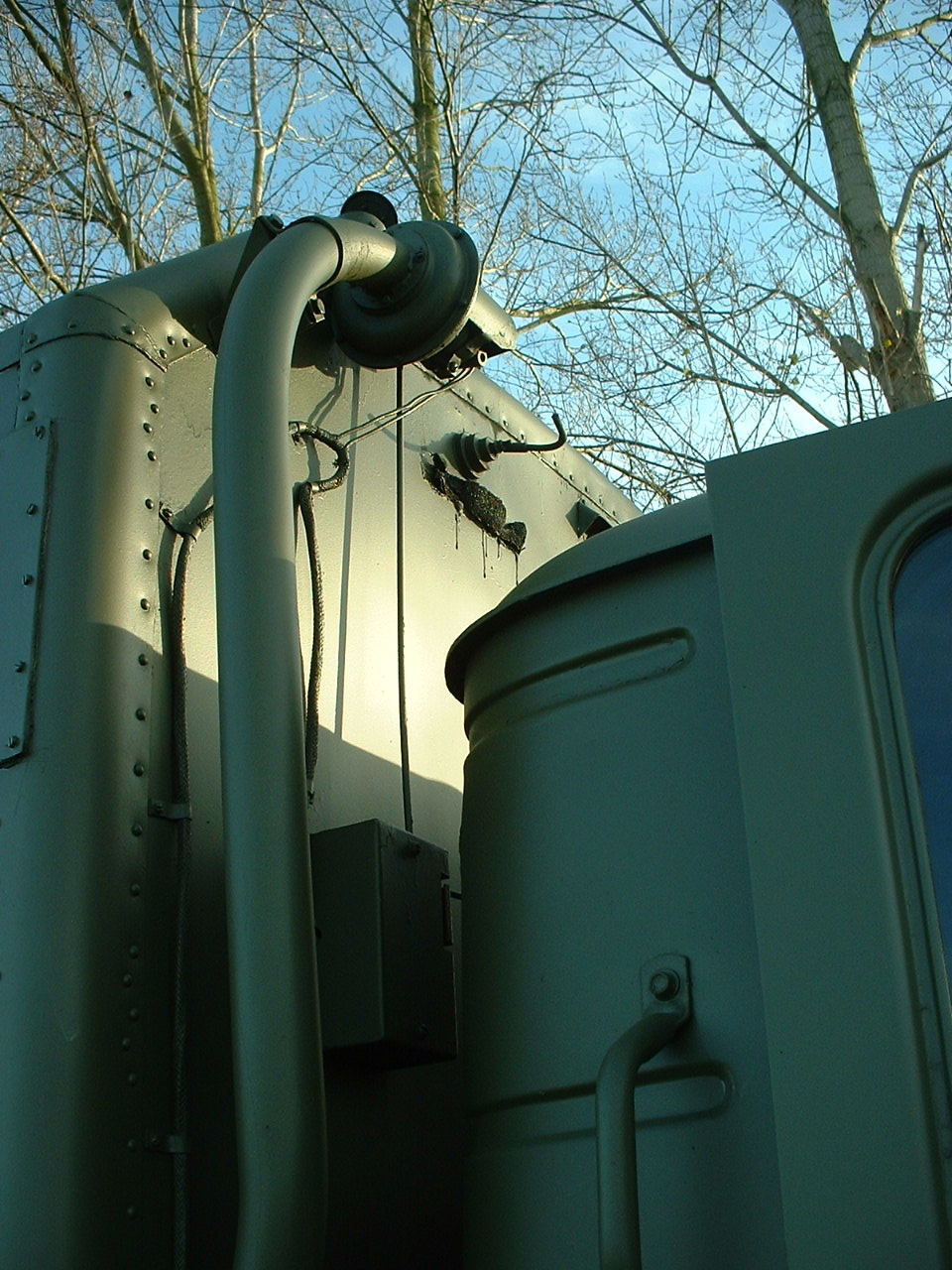 mfl240h-09.jpg