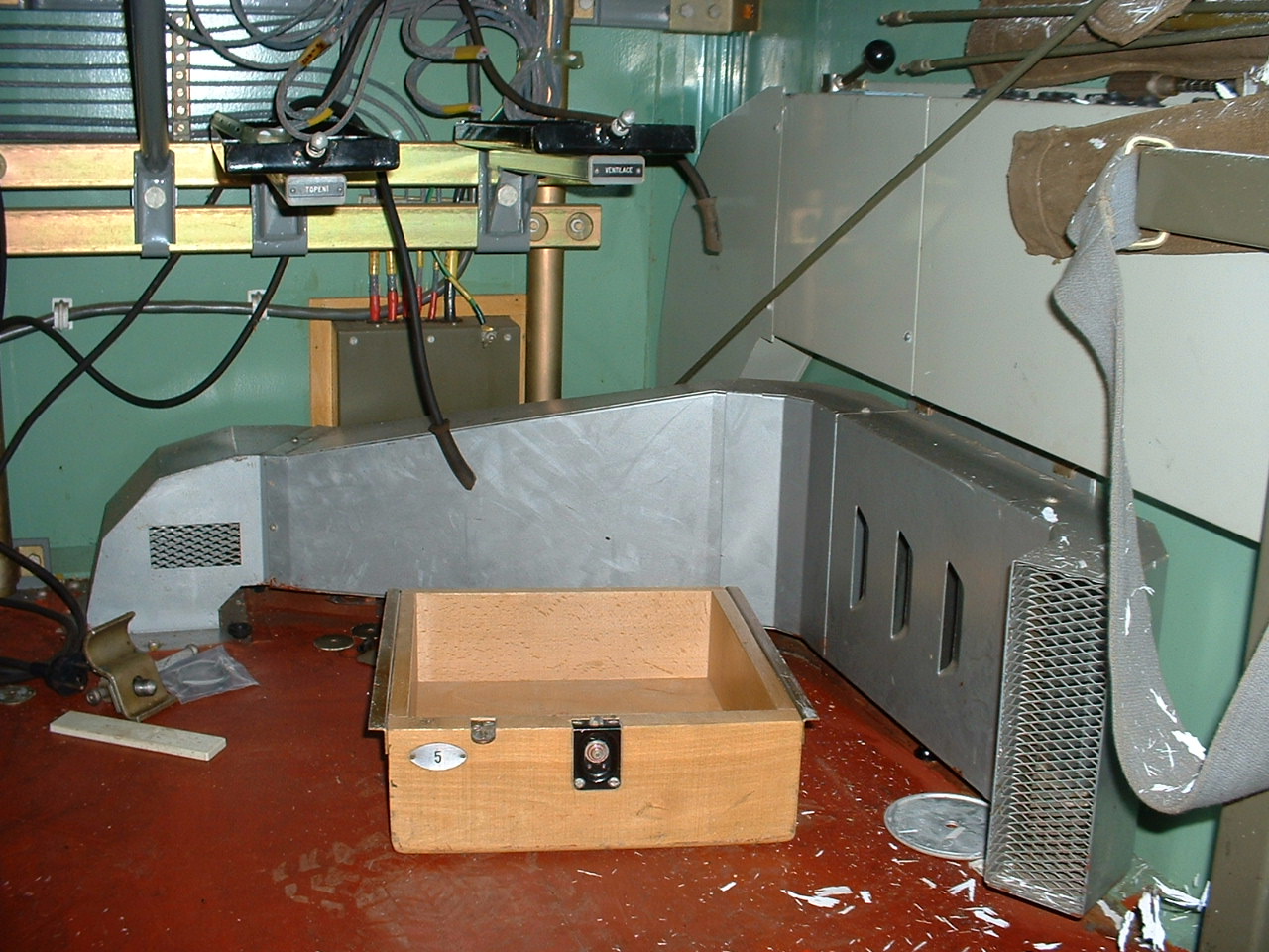 mfl240h-17.jpg